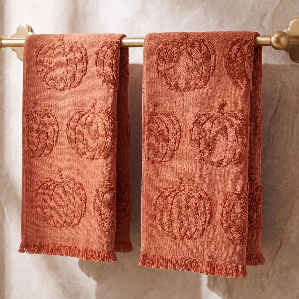 KIBAGA Decorative Fall Hand Towels for Your Bathroom Or Kitchen