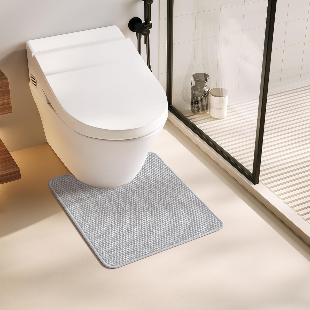 TYUU Bathroom Rugs Non Slip Washable, Super Absorbent Thin Bath Mat Small Quick Dry Low Pile Bathroom Rug, Light Grey 16"x24"