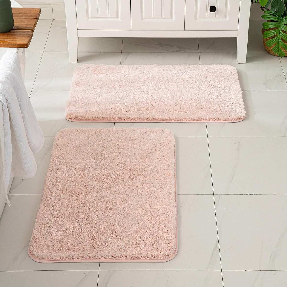 MIULEE Christmas Dark Green Bathroom Rugs Set 2 Piece Small Bath Mats 16x24