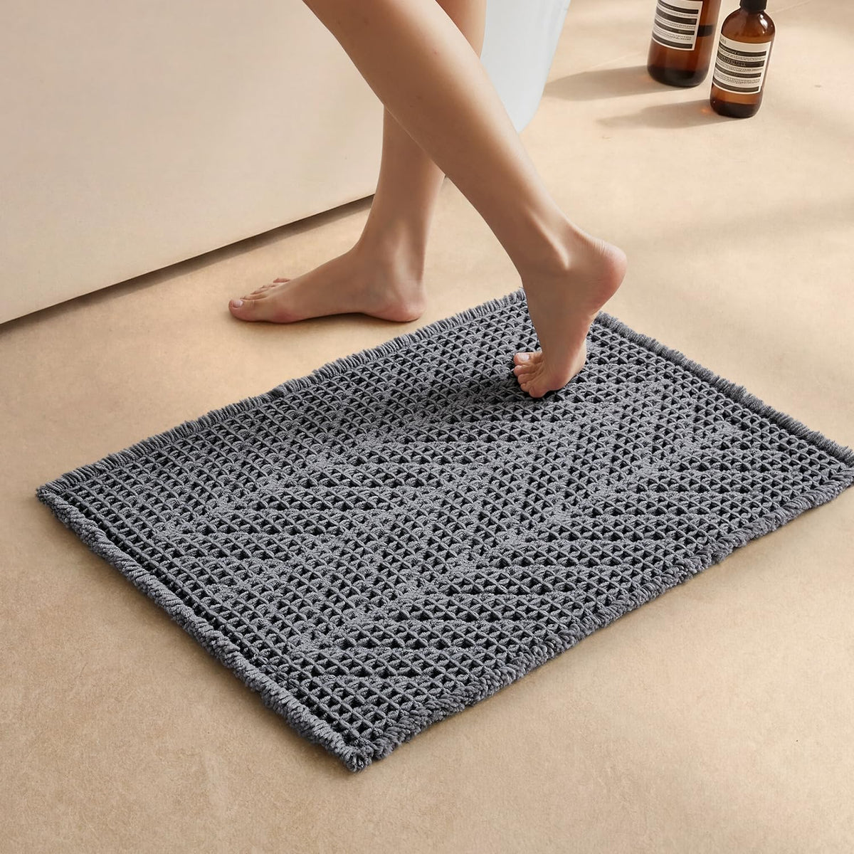 Sunfly Boho Herringbone Waffle Bath Mat, Ultra Soft Non-Slip Bathroom Rug - Super Absorbent & Quick Dry, Washable Bath Rug for Bathroom 16"x24" Taupe