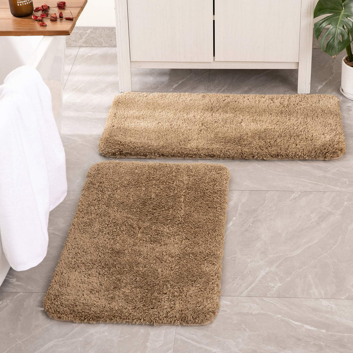MIULEE Christmas Dark Green Bathroom Rugs Set 2 Piece Small Bath Mats 16x24