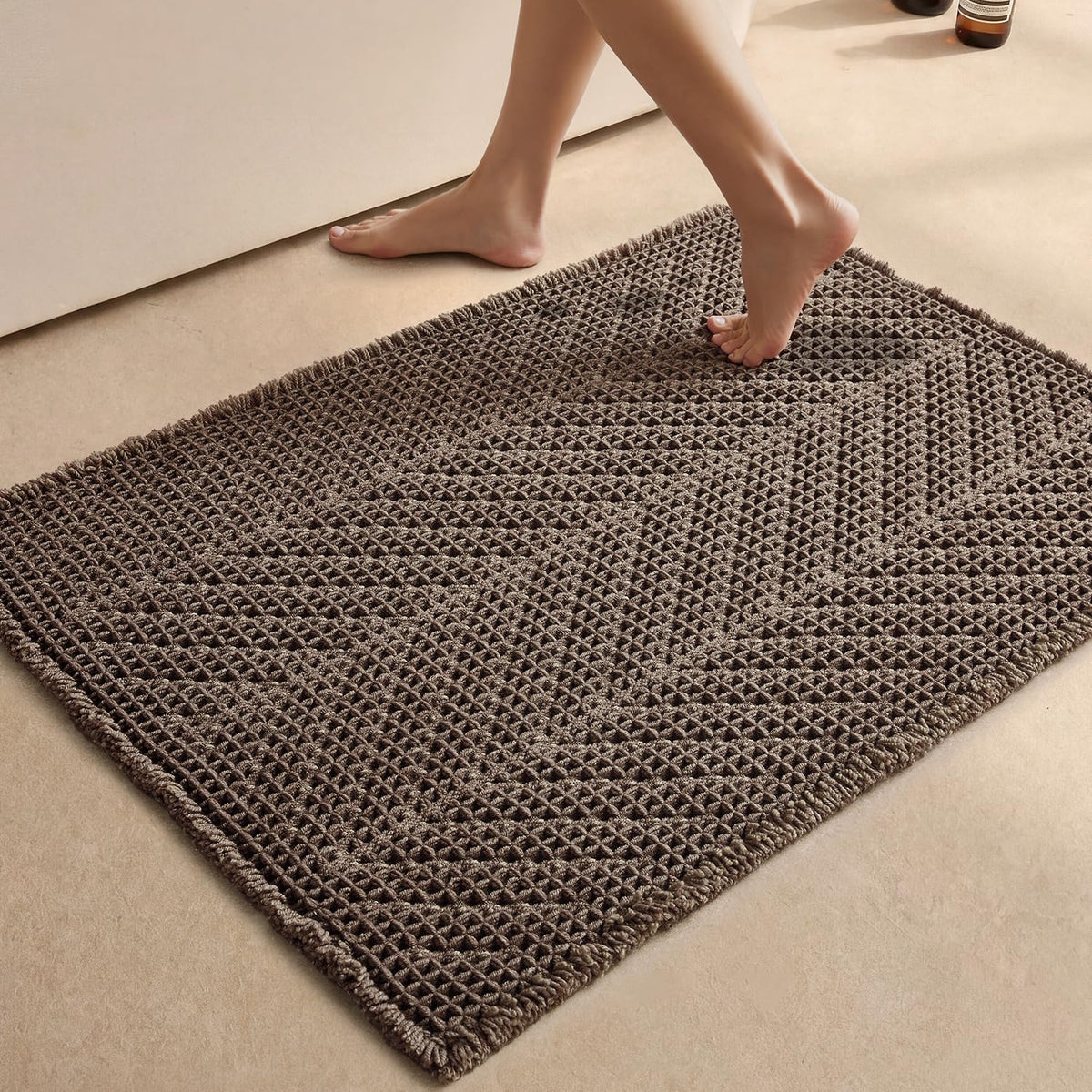 Sunfly Boho Herringbone Waffle Bath Mat, Ultra Soft Non-Slip Bathroom Rug - Super Absorbent & Quick Dry, Washable Bath Rug for Bathroom 16"x24" Taupe