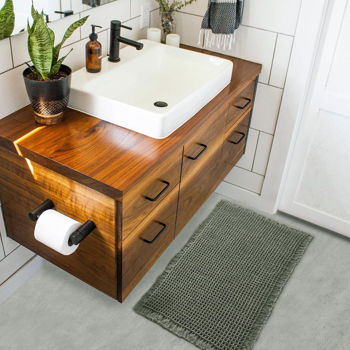 ZALL Waffle Bath Mat,Dark Green Super Absorbent Non Slip Bathroom Rug,17x24inch,Machine Washable Ultra Soft Floor Mats