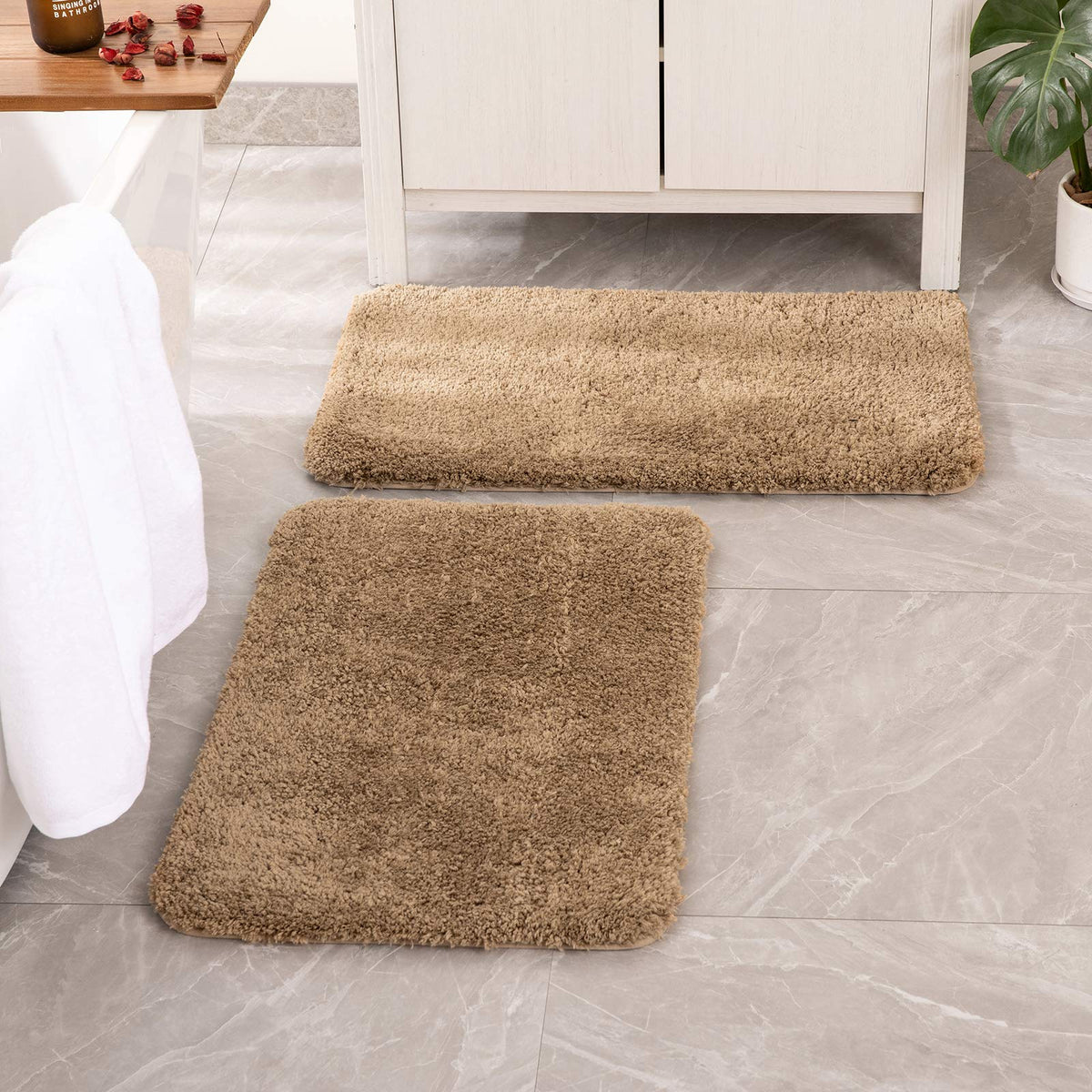 MIULEE Christmas Dark Green Bathroom Rugs Set 2 Piece Small Bath Mats 16x24