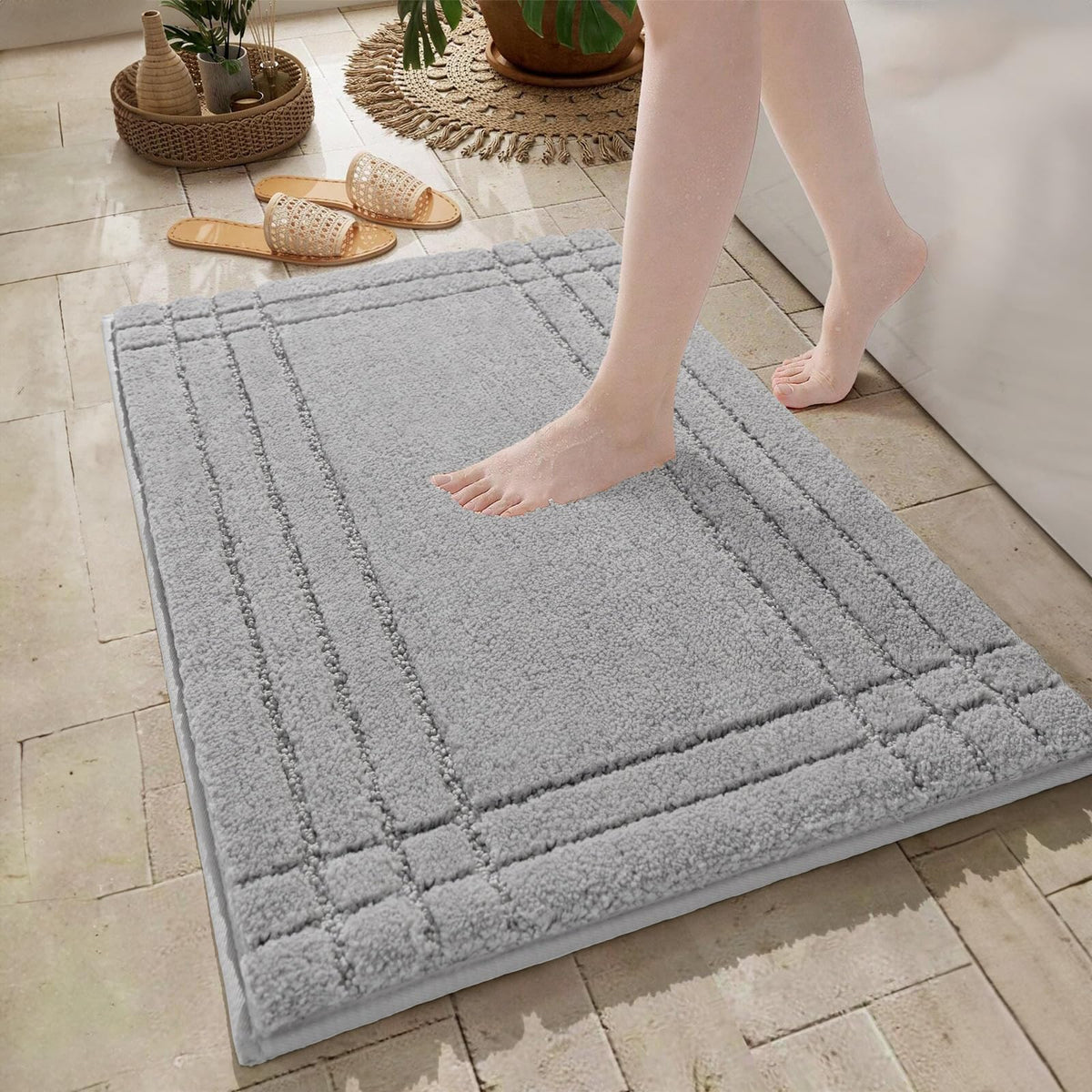 Gray Bathroom Rugs, Non-Slip Washable Bath Mat for Bathroom