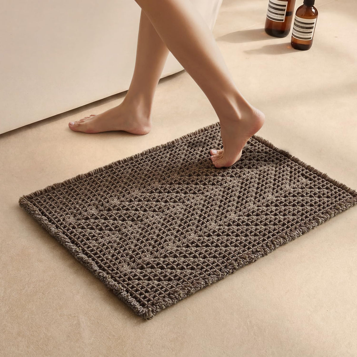 Sunfly Boho Herringbone Waffle Bath Mat, Ultra Soft Non-Slip Bathroom Rug - Super Absorbent & Quick Dry, Washable Bath Rug for Bathroom 16"x24" Taupe
