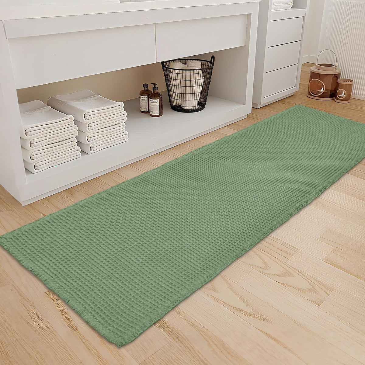 ZALL Waffle Bath Mat,Dark Green Super Absorbent Non Slip Bathroom Rug,17x24inch,Machine Washable Ultra Soft Floor Mats