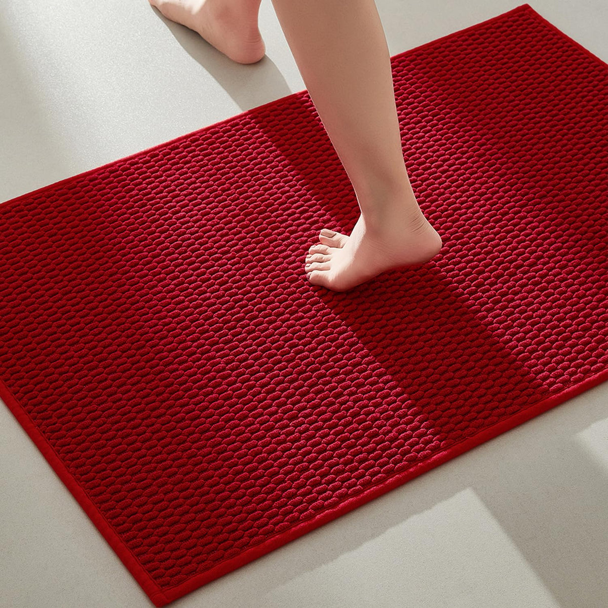 TYUU Bathroom Rugs Non Slip Washable, Super Absorbent Thin Bath Mat Small Quick Dry Low Pile Bathroom Rug, Light Grey 16"x24"