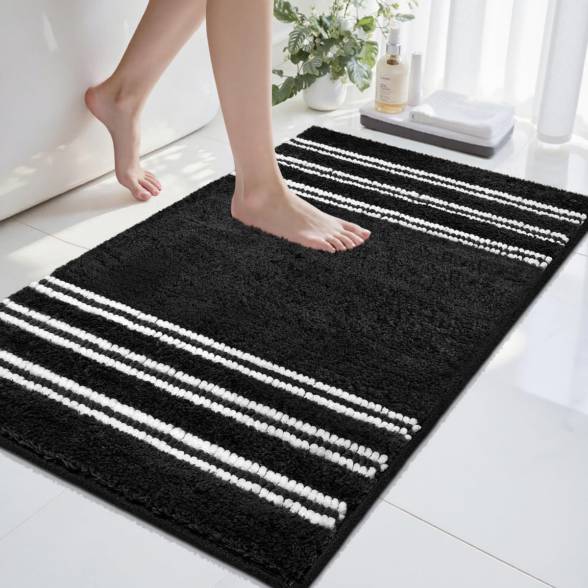 Bathroom Rugs Non Slip Washable 32x20, Ultra Soft Super Absorbent Bath Rugs for Bathroom Floor, Shaggy Chenille Bath Rug, Microfiber Plush Quick Dry Bath Mat for Bathtub, Sink and Shower, Beige