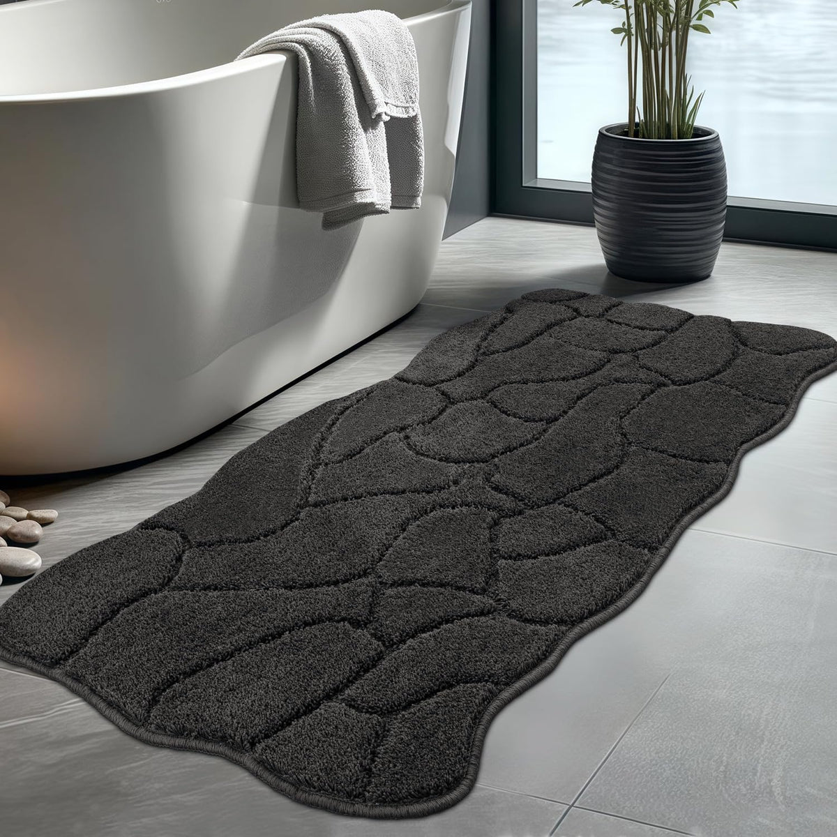 BSICPRO Bathroom Rugs, 32x20 Scalloped Bath Mats, Forest Green